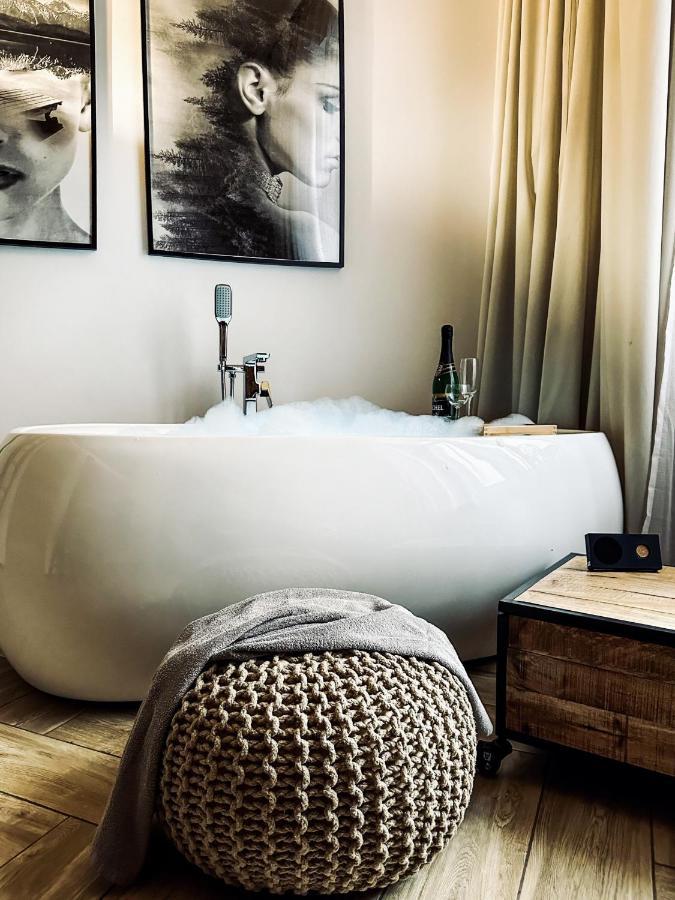 Apartment Premium Jacuzzi For Couples, Old Town Cracovia Exterior foto